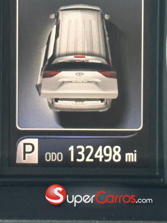 2020 Toyota Sienna LE — foto 2 / 10
