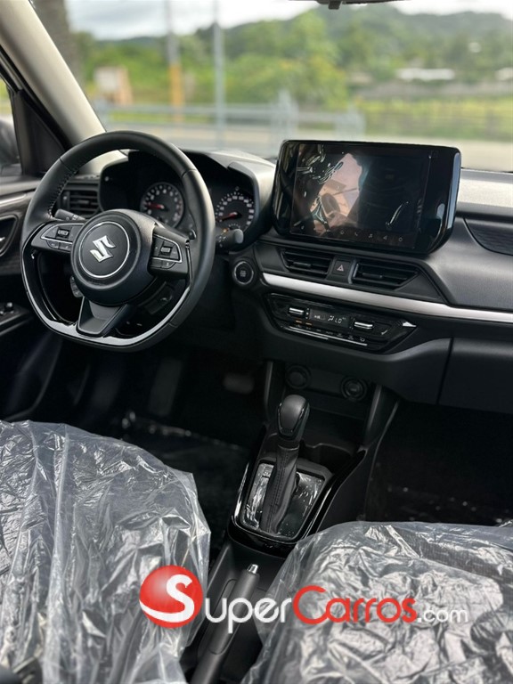 2025 Suzuki Swift GLX — foto 3 / 8