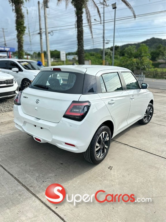 2025 Suzuki Swift GLX — foto 5 / 8