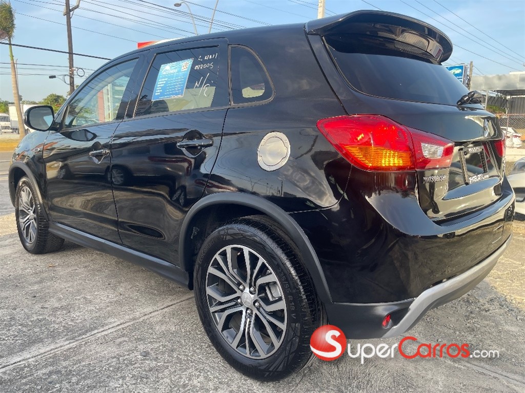 2017 Mitsubishi Motors Outlander Sport SE — foto 3 / 11