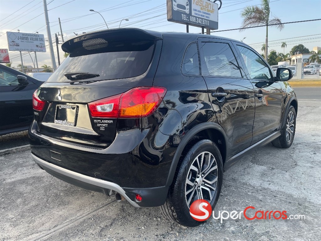 2017 Mitsubishi Motors Outlander Sport SE — foto 5 / 11
