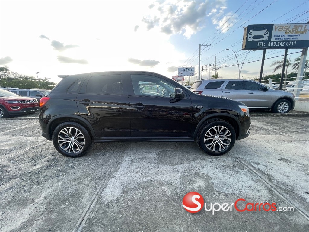 2017 Mitsubishi Motors Outlander Sport SE — foto 7 / 11