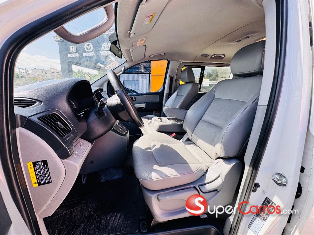 2020 Hyundai Grand Starex — foto 6 / 12