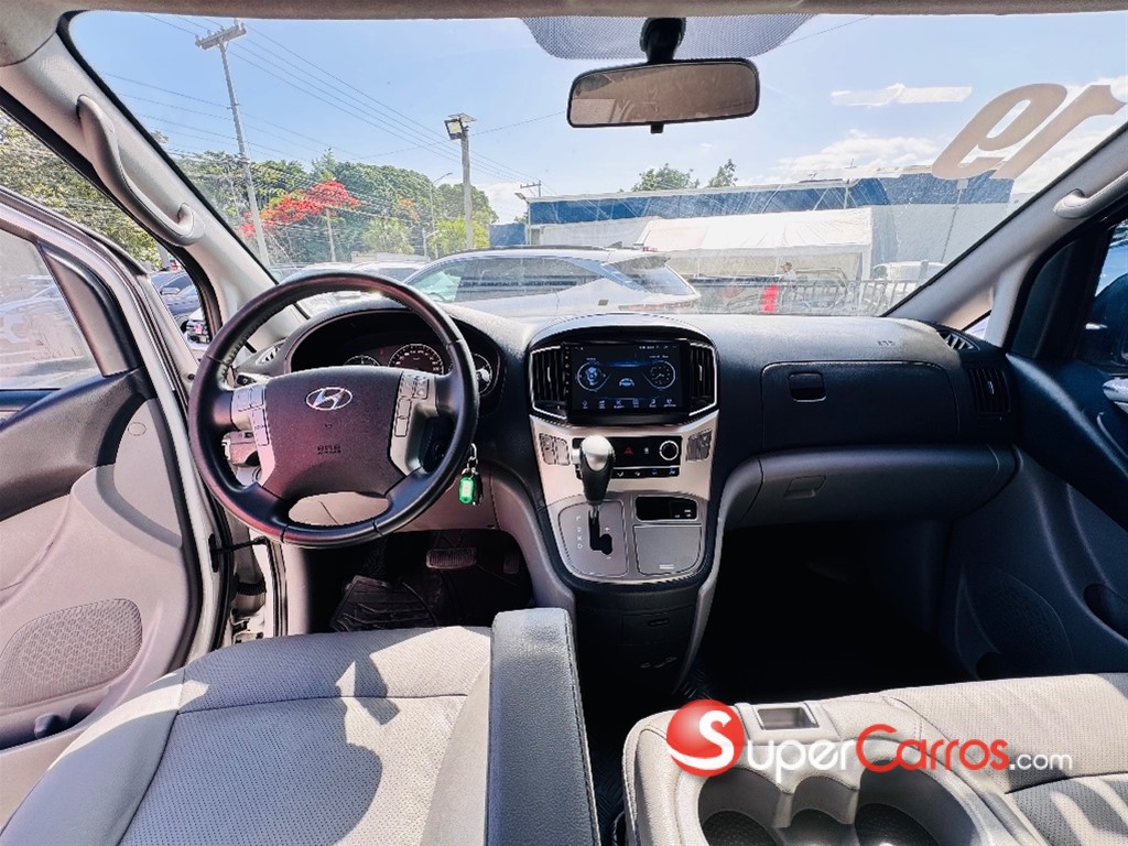 2020 Hyundai Grand Starex — foto 9 / 12