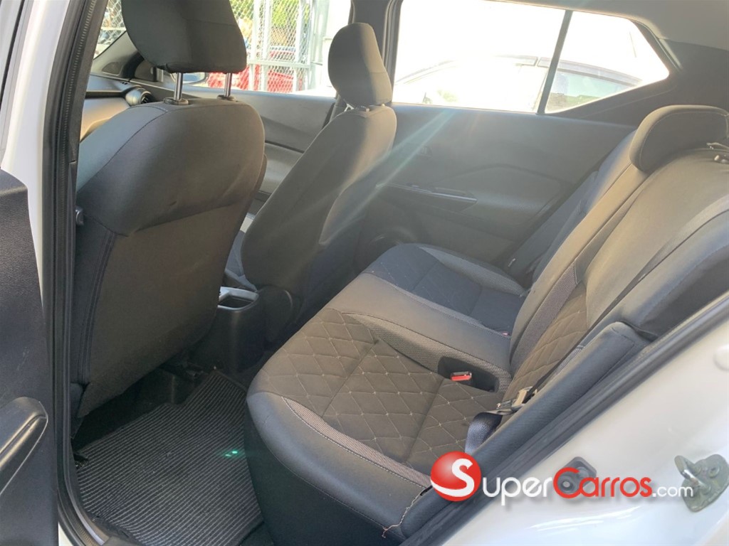 2020 Nissan Kicks — foto 7 / 10