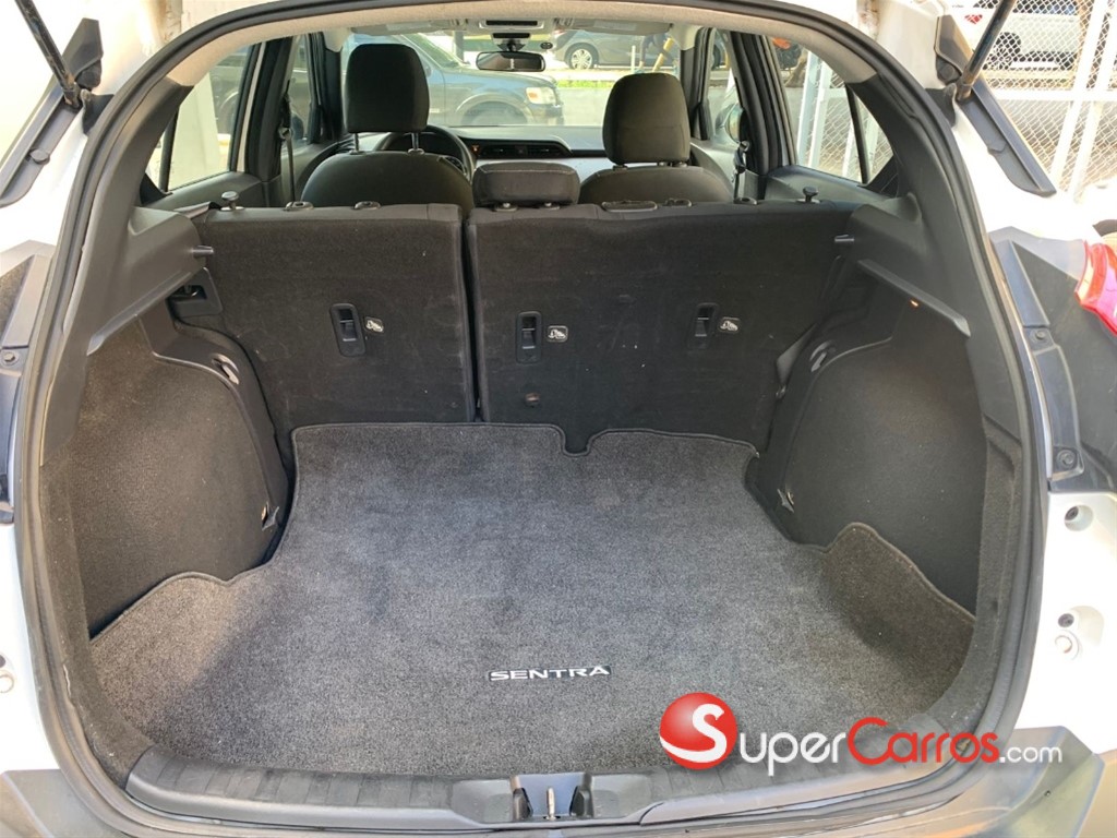 2020 Nissan Kicks — foto 10 / 10