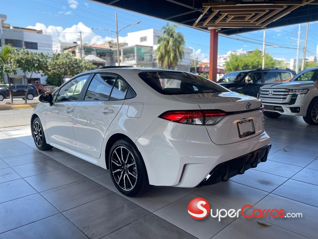 2024 Toyota Corolla — foto 10 / 12