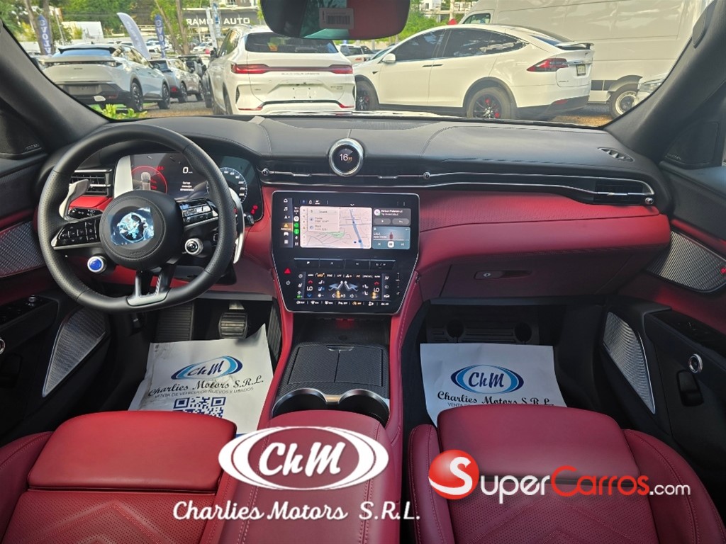 2025 Maserati Grecale Trofeo — foto 9 / 12