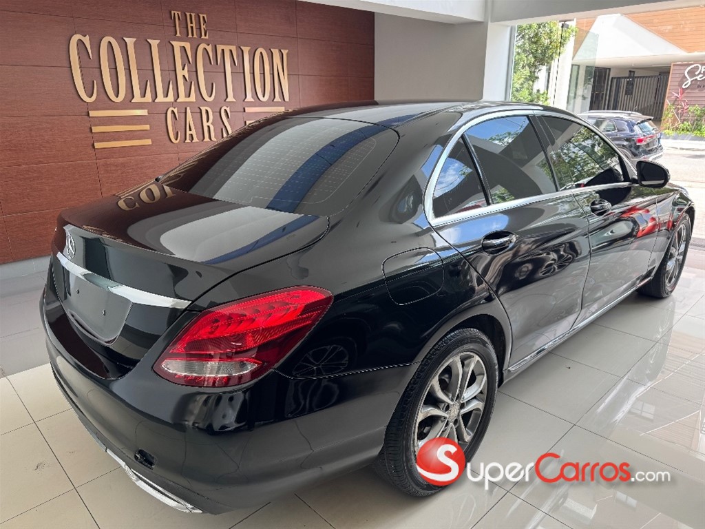 2016 Mercedes-Benz Clase C 250 — foto 4 / 8