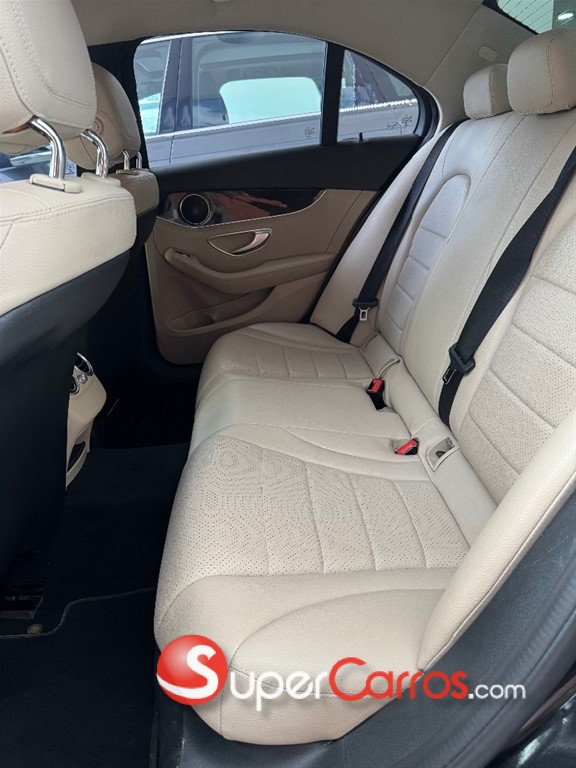 2016 Mercedes-Benz Clase C 250 — foto 6 / 8
