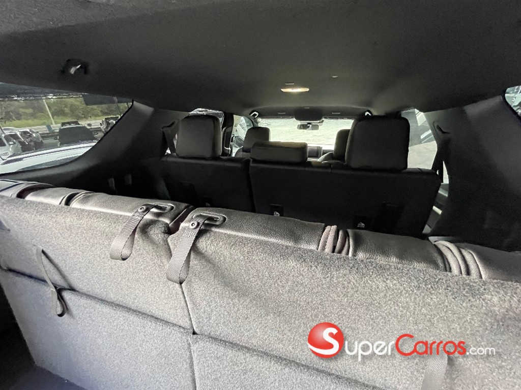 2026 Toyota 4 Runner SR5 Adventure — foto 6 / 10