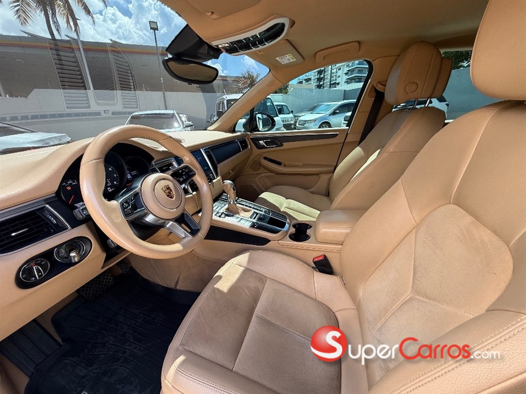 2017 Porsche Macan — foto 2 / 8