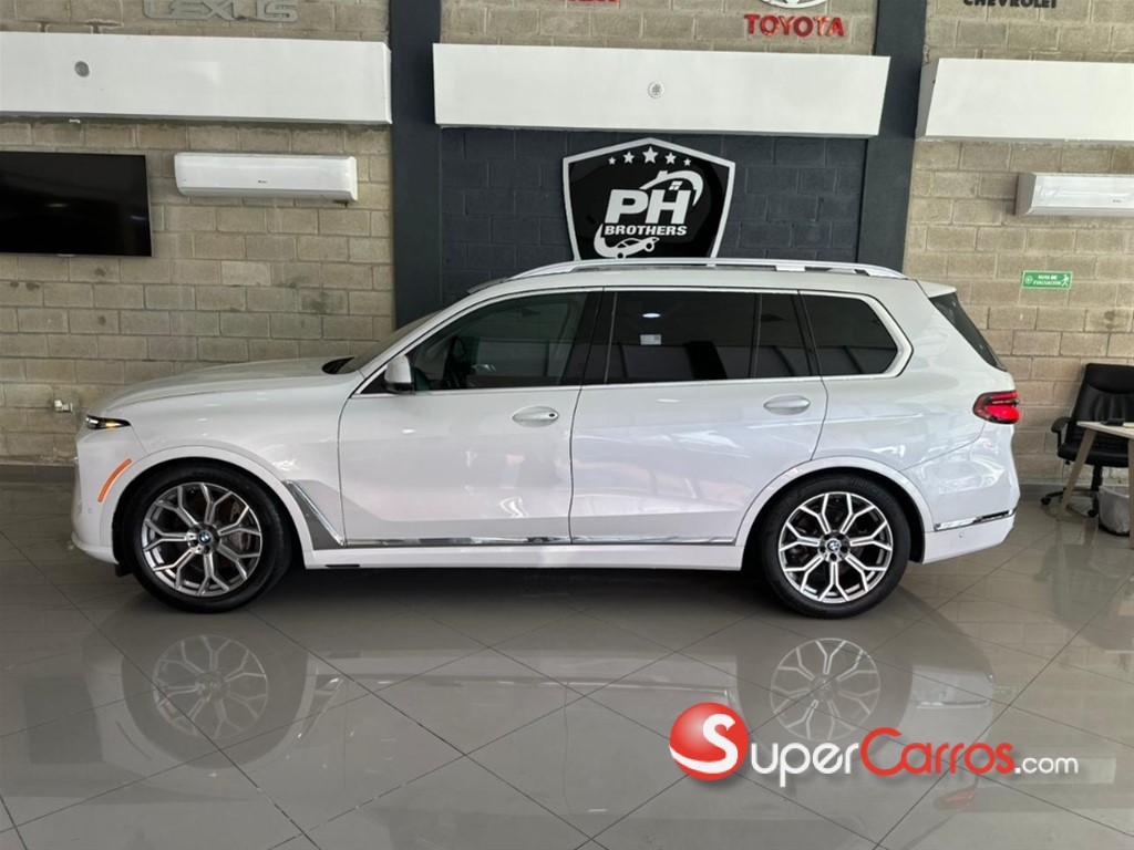 2023 BMW X 7 XDRIVE 40i — foto 2 / 12