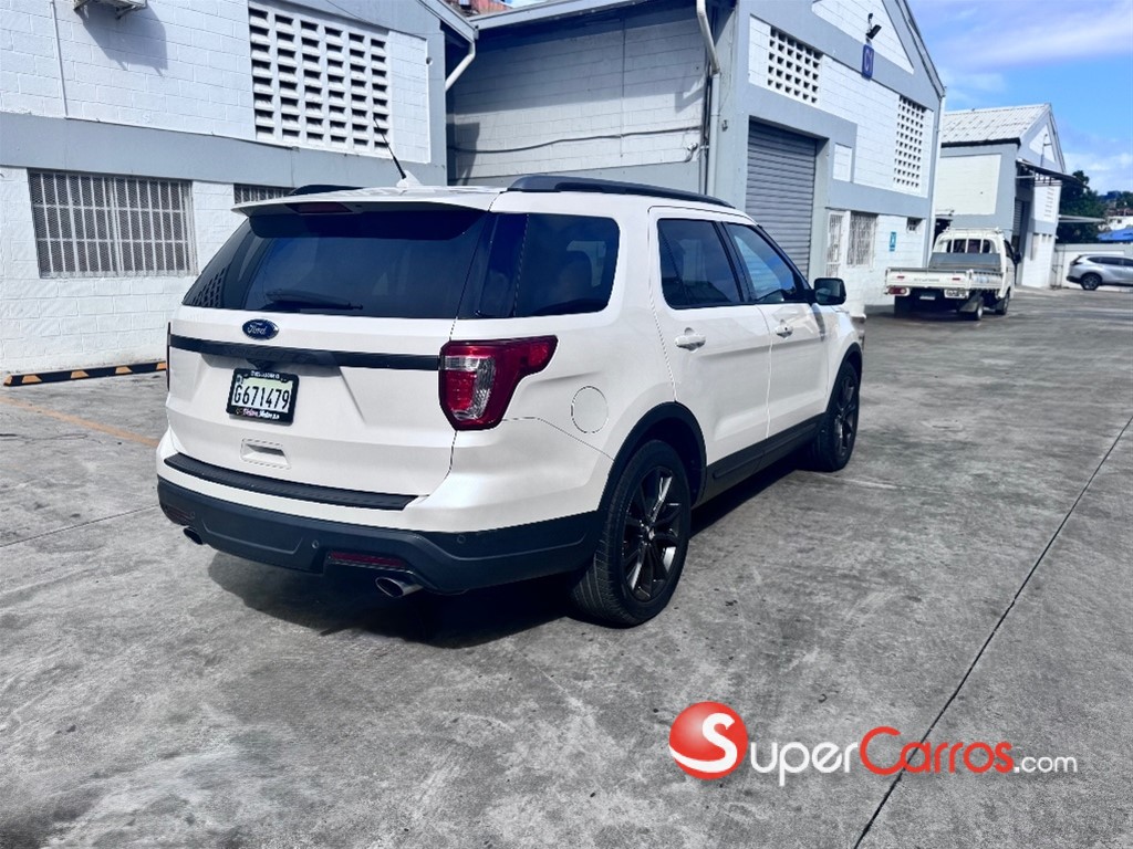2018 Ford Explorer Limited — foto 3 / 12