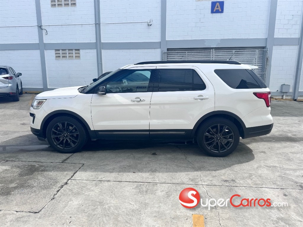 2018 Ford Explorer Limited — foto 6 / 12