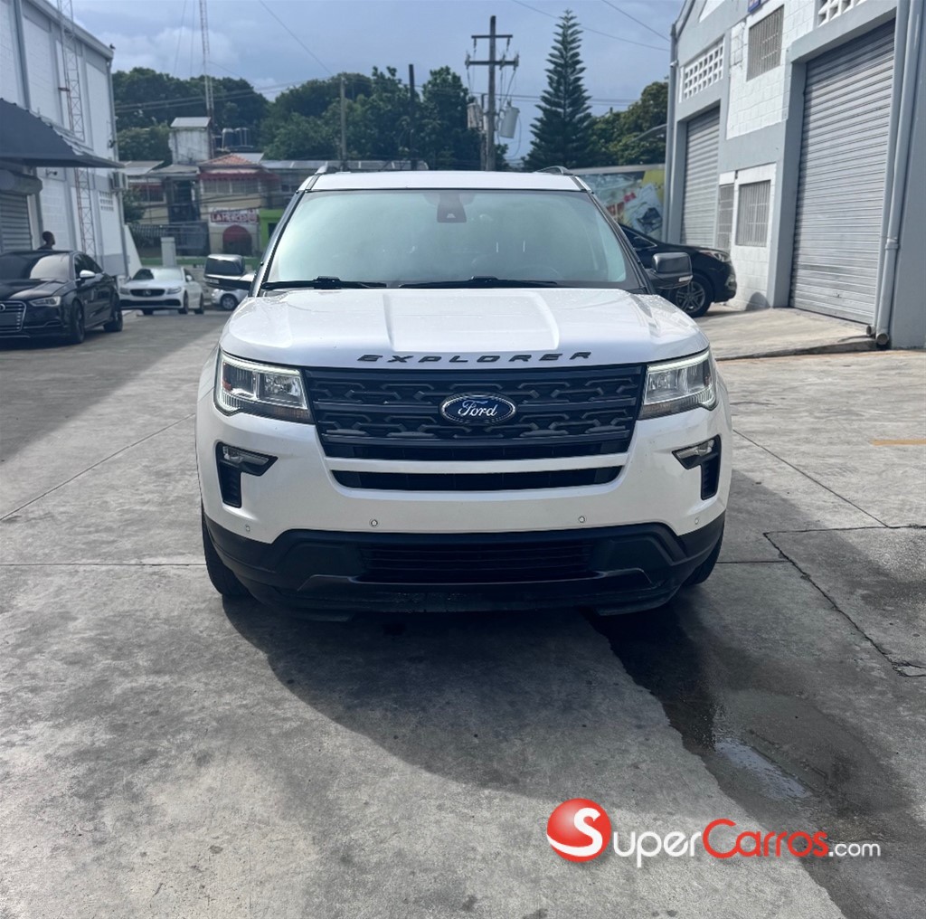 2018 Ford Explorer Limited — foto 7 / 12