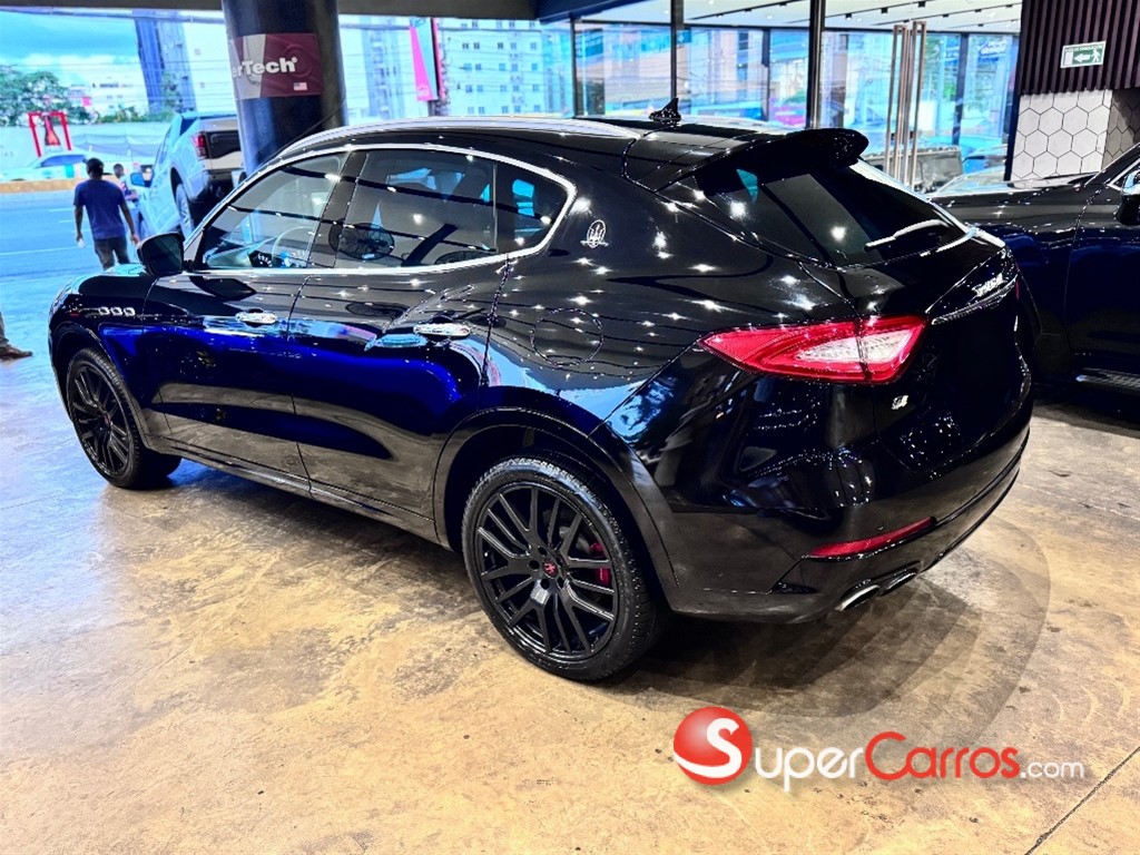 2017 Maserati Levante Q4 Gransport — foto 4 / 12