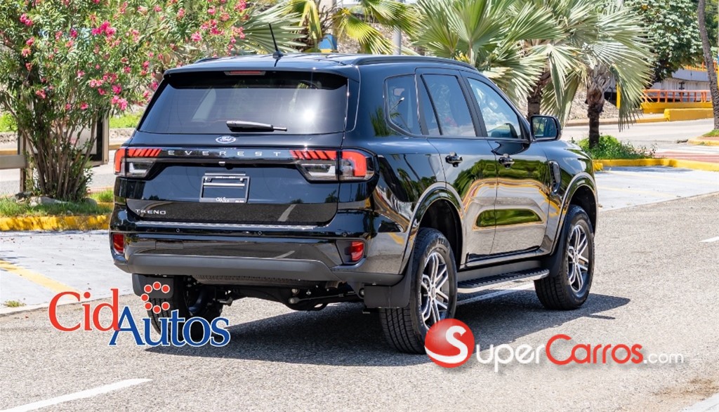 2025 Ford Everest — foto 3 / 9