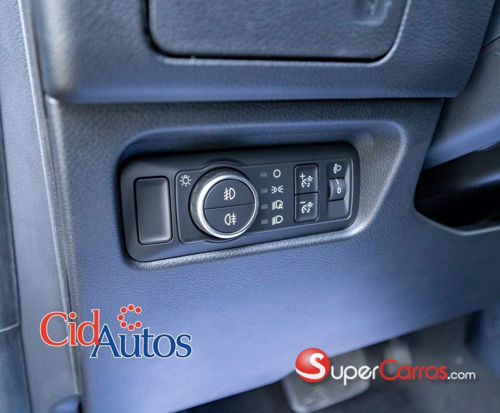 2025 Ford Everest — foto 6 / 9
