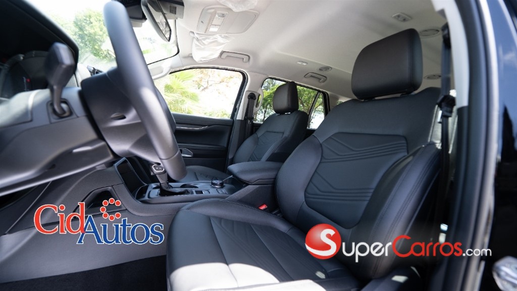 2025 Ford Everest — foto 7 / 9