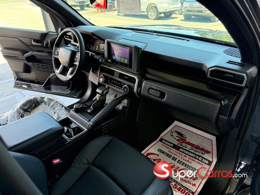2026 Toyota 4 Runner Limited — foto 5 / 9