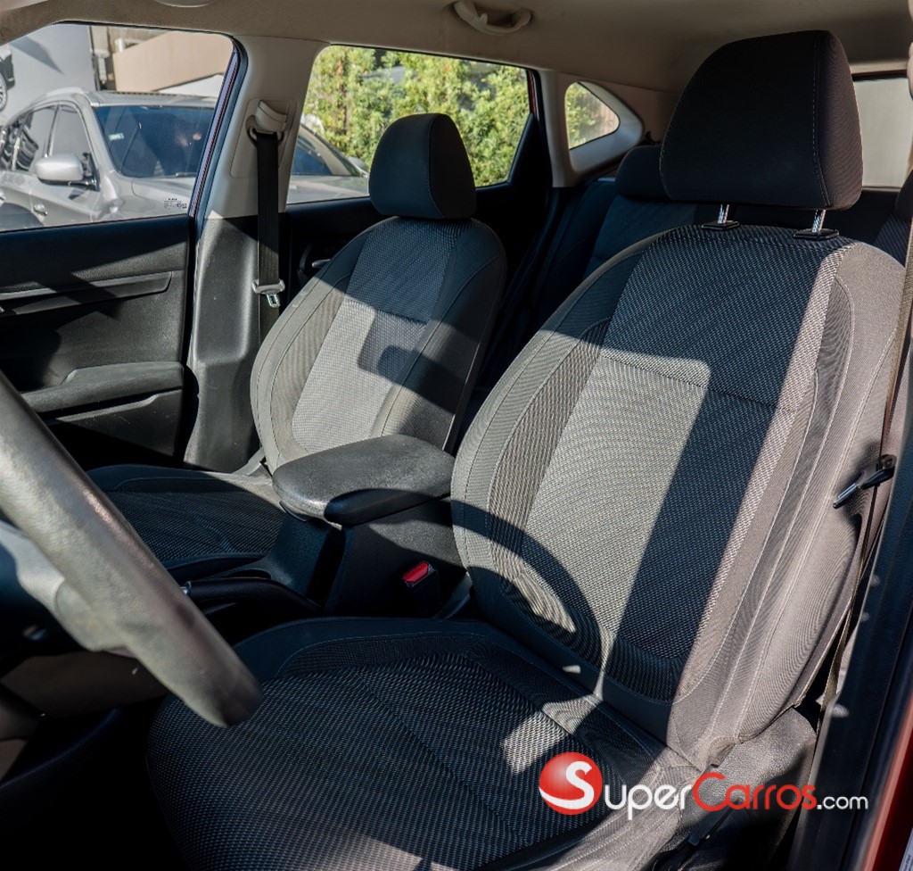 2023 Kia Seltos LX — foto 4 / 9