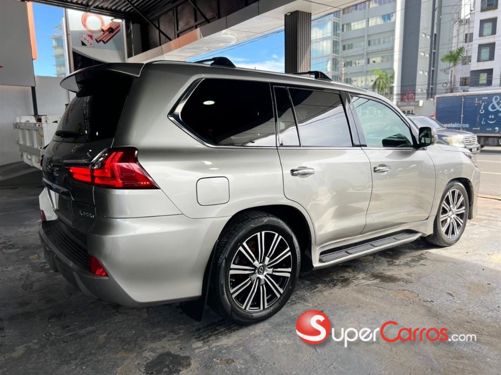 2021 Lexus LX 570 — foto 4 / 12
