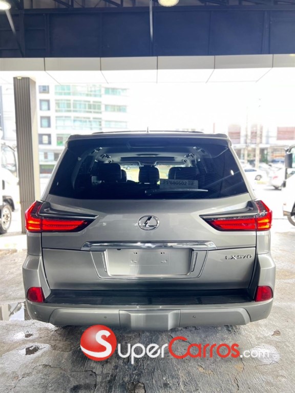 2021 Lexus LX 570 — foto 5 / 12