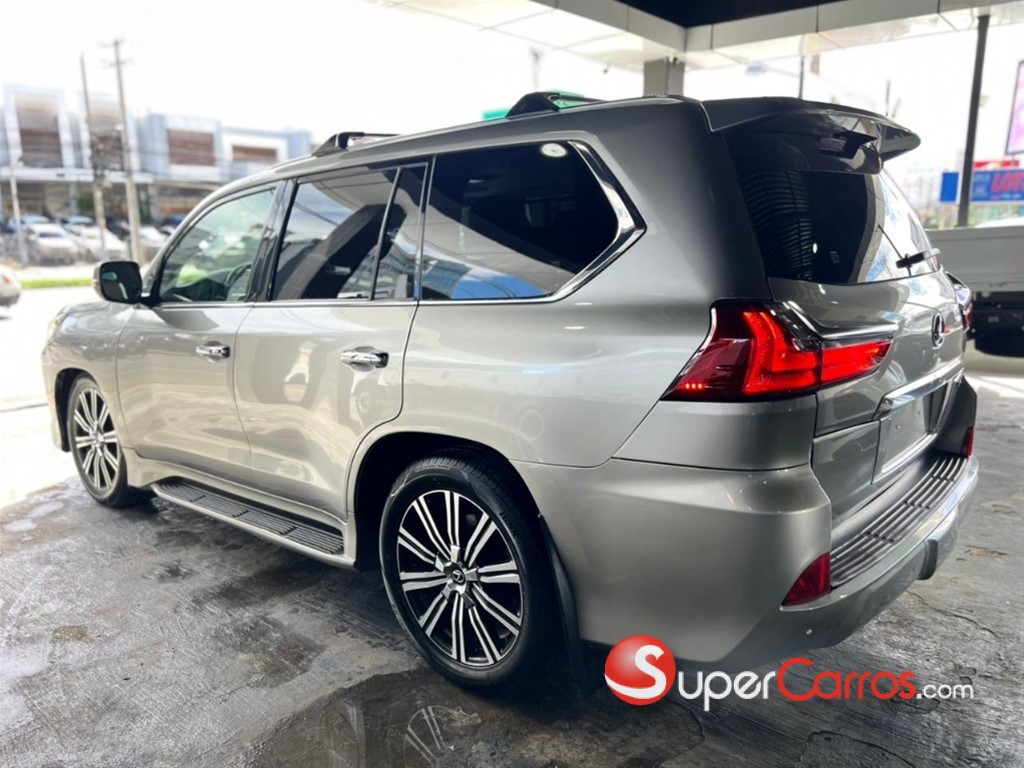 2021 Lexus LX 570 — foto 6 / 12