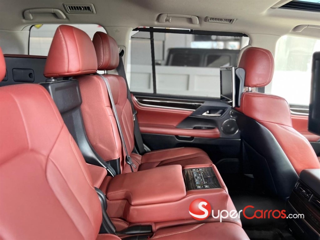2021 Lexus LX 570 — foto 7 / 12