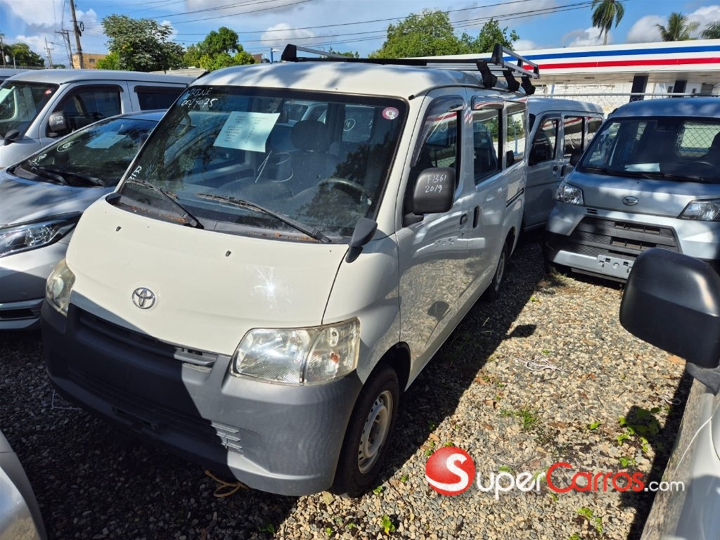 2019 Toyota Town-Ace — foto 2 / 8