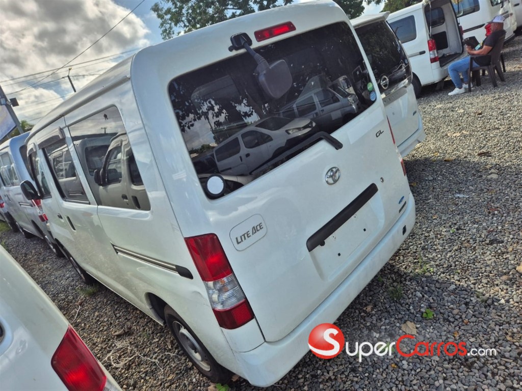 2019 Toyota Town-Ace — foto 6 / 8