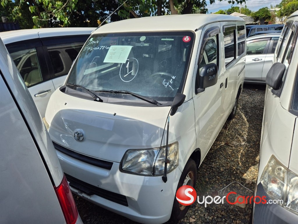 2019 Toyota Town-Ace — foto 7 / 8