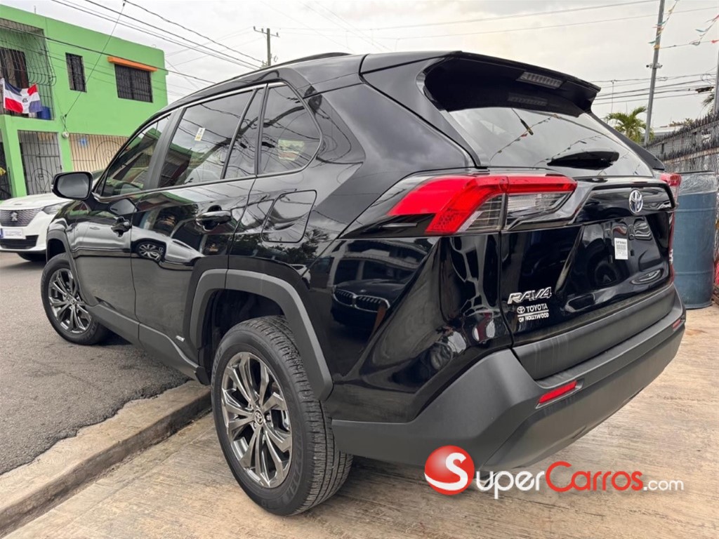 2024 Toyota RAV4 XLE Hybrid — foto 6 / 12