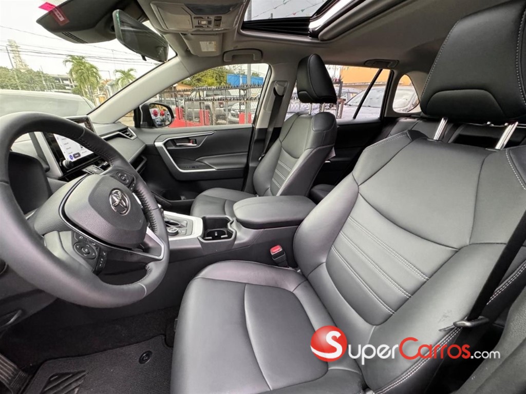 2024 Toyota RAV4 XLE Hybrid — foto 12 / 12