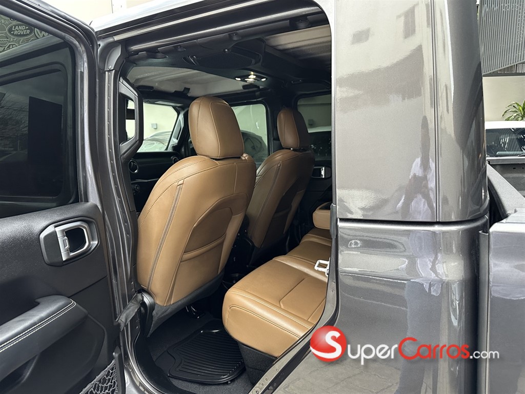 2020 Jeep Gladiator Overland — foto 9 / 11