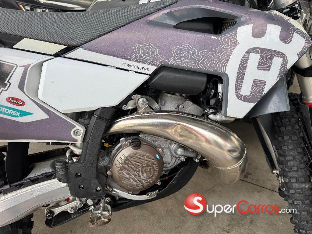2024 Husqvarna TE-300 — foto 6 / 8