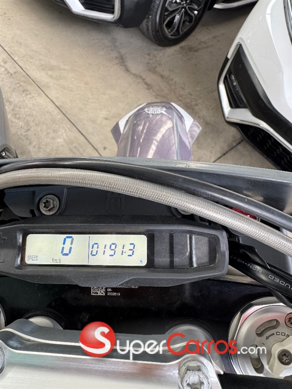 2024 Husqvarna TE-300 — foto 8 / 8
