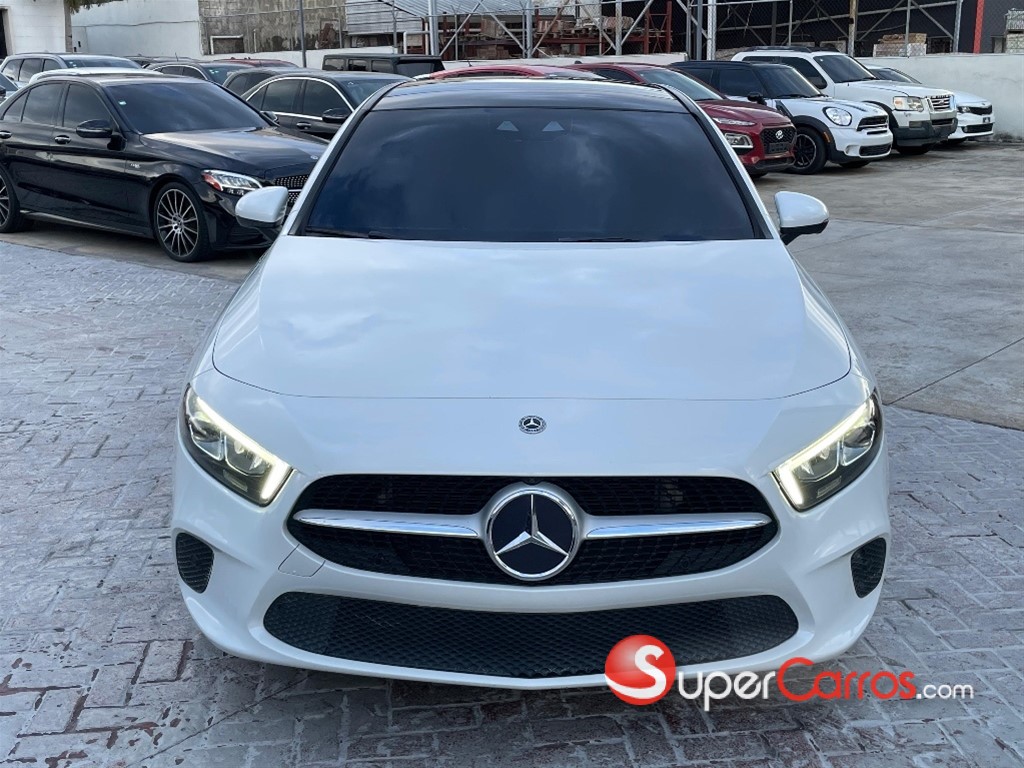 2020 Mercedes-Benz 220 — foto 2 / 10