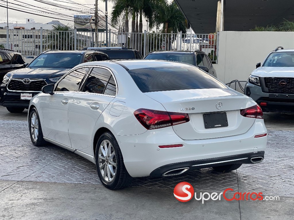 2020 Mercedes-Benz 220 — foto 6 / 10