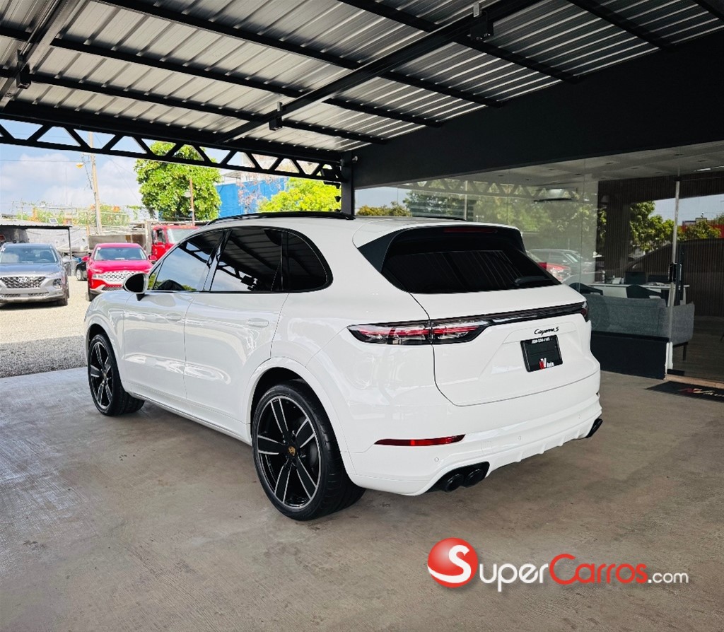 2019 Porsche Cayenne — foto 4 / 10