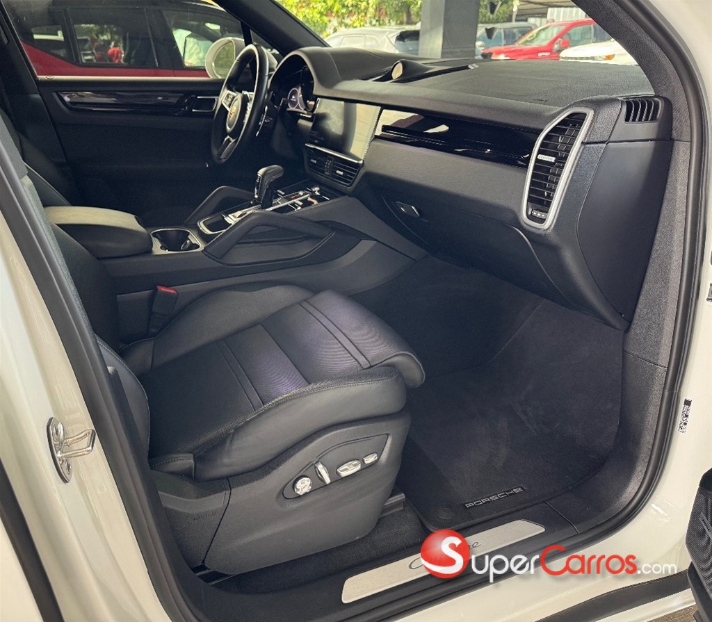 2019 Porsche Cayenne — foto 6 / 10