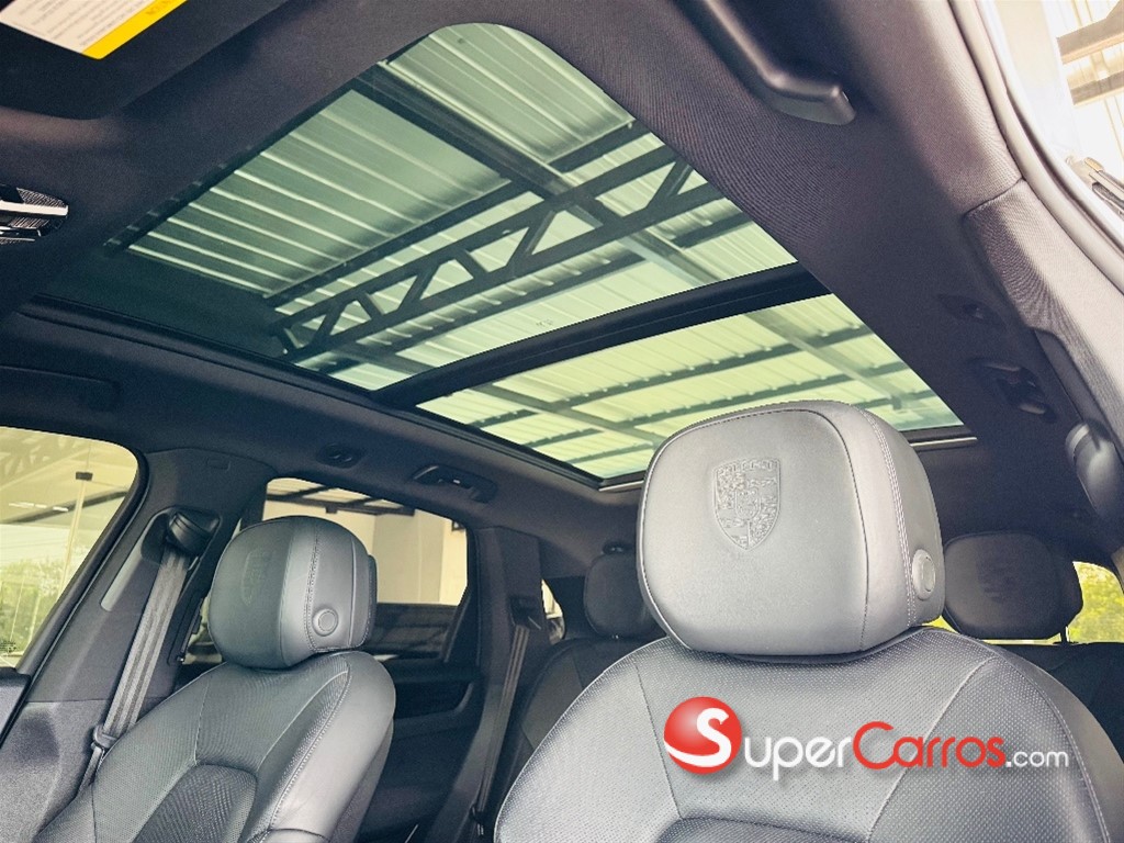 2019 Porsche Cayenne — foto 7 / 10