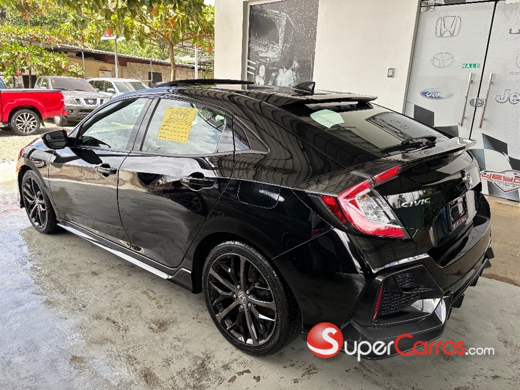 2021 Honda Civic Hatchback Sport Touring — foto 4 / 6