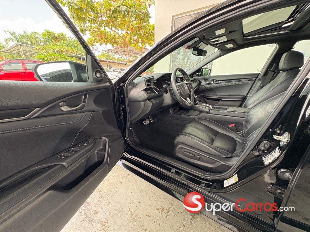 2021 Honda Civic Hatchback Sport Touring — foto 6 / 6