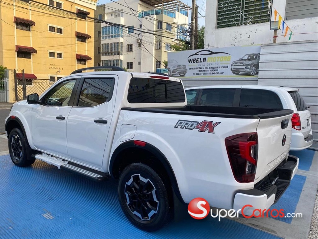 2024 Nissan Navara — foto 2 / 12