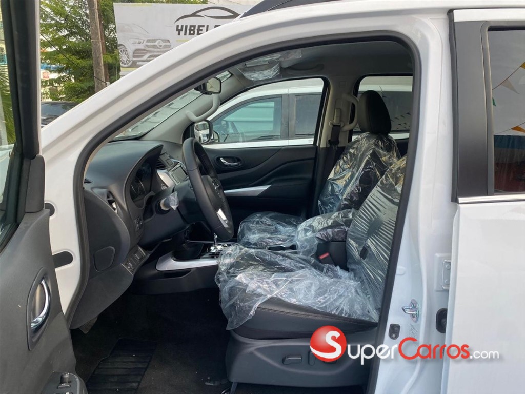 2024 Nissan Navara — foto 7 / 12