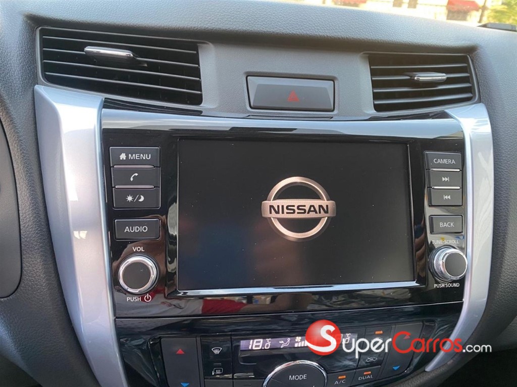 2024 Nissan Navara — foto 10 / 12