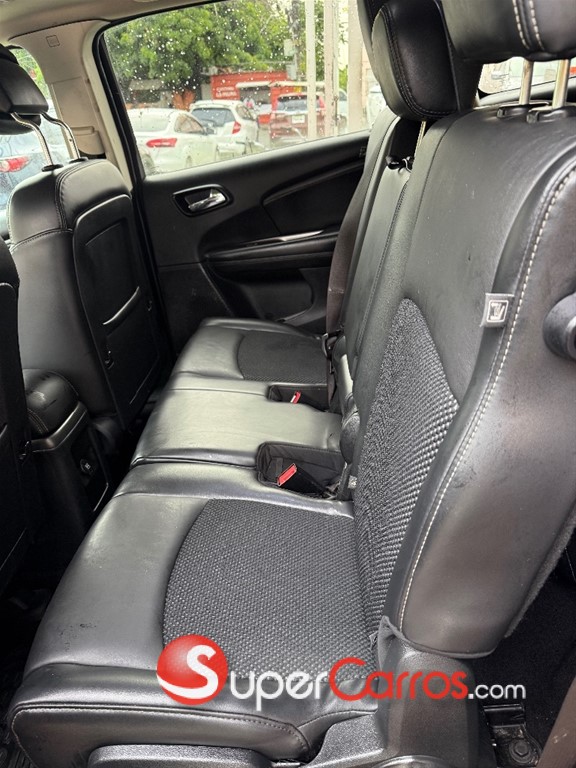 2020 Dodge Journey Crossroad — foto 2 / 7