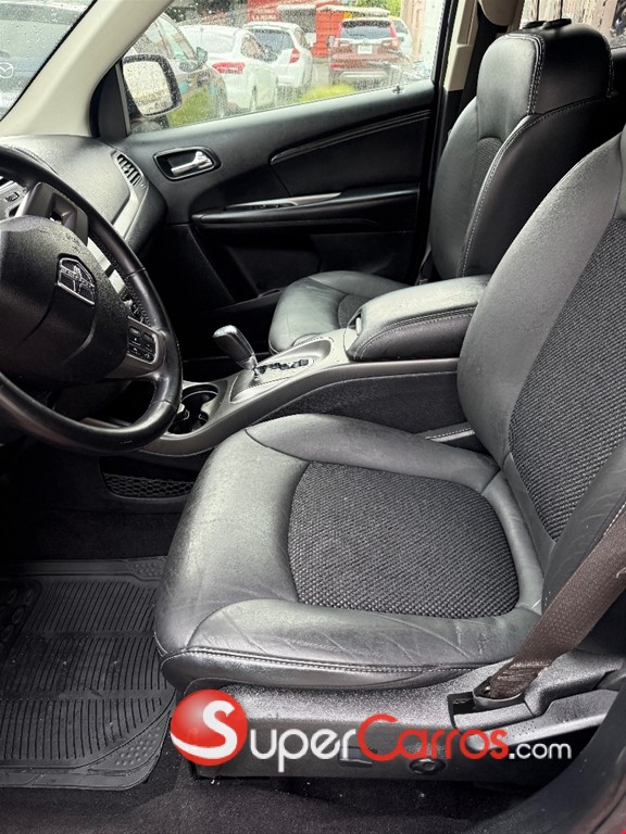 2020 Dodge Journey Crossroad — foto 4 / 7